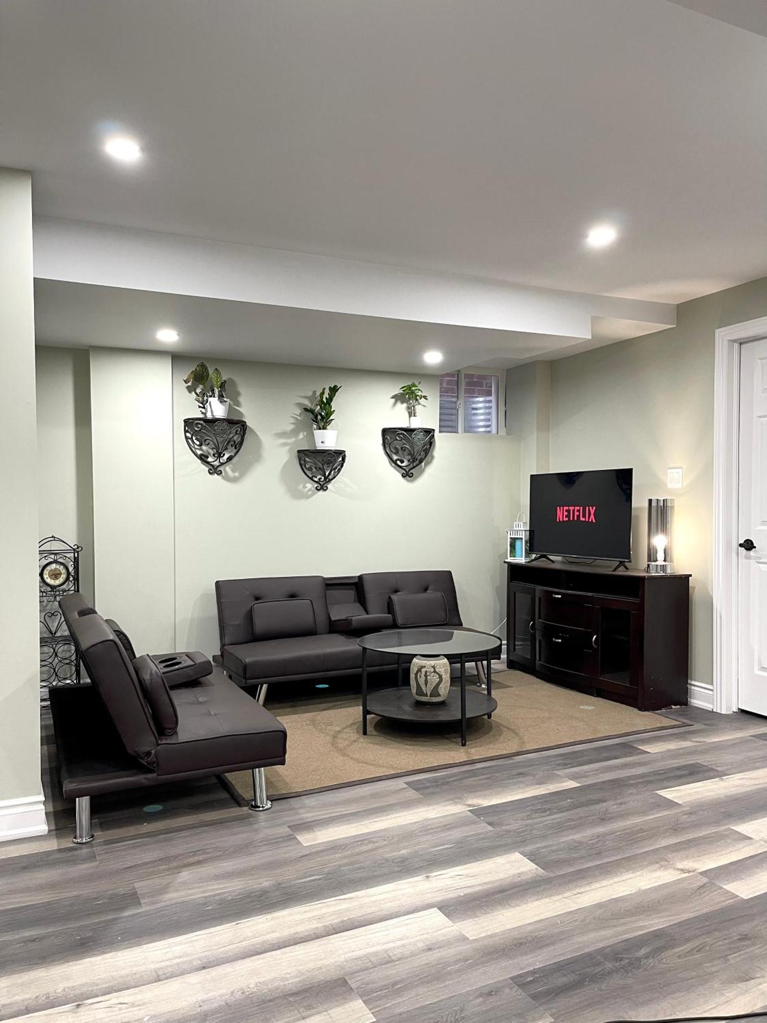 Niagara Falls Bnb 15 Mins Away From Falls Thorold Eksteriør billede